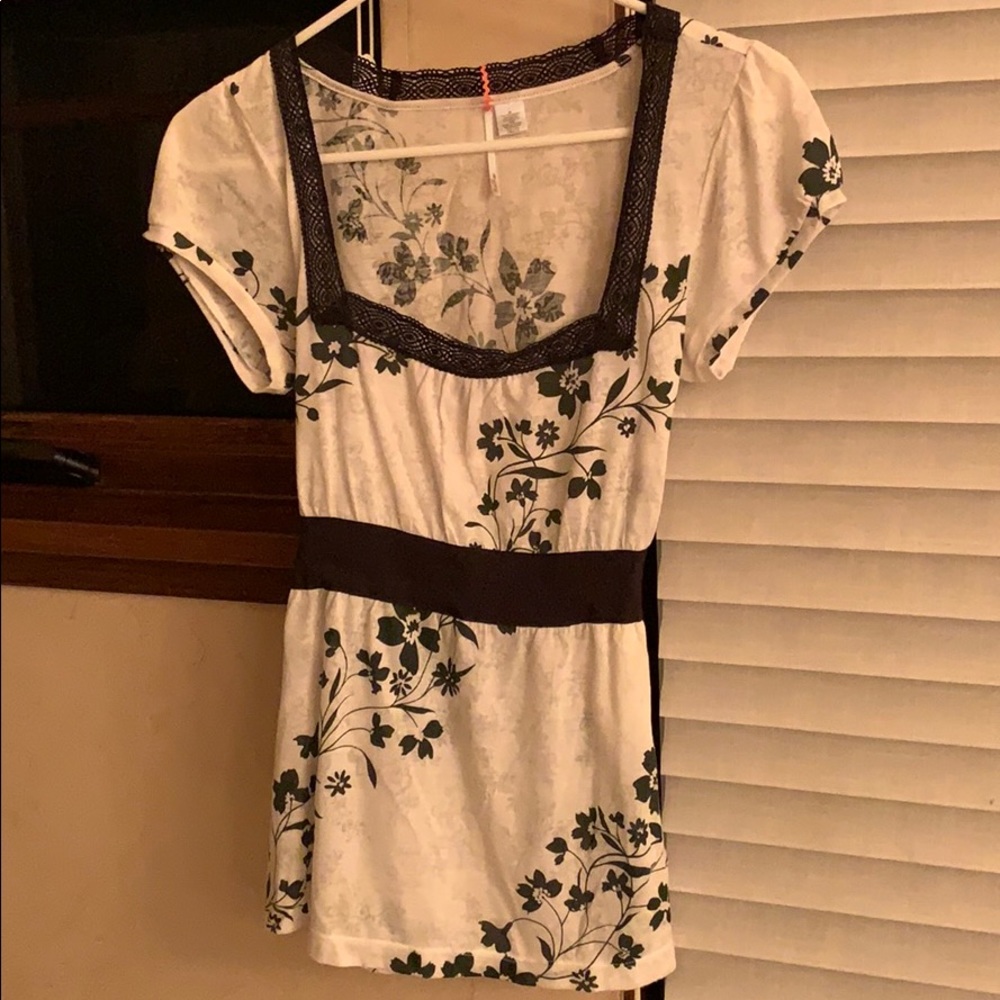 RicRac short sleeved cotton blouse